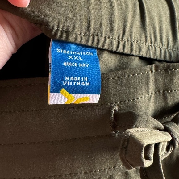 Old Navy - Quick Dry Cargo Pants - Picture 7 of 9